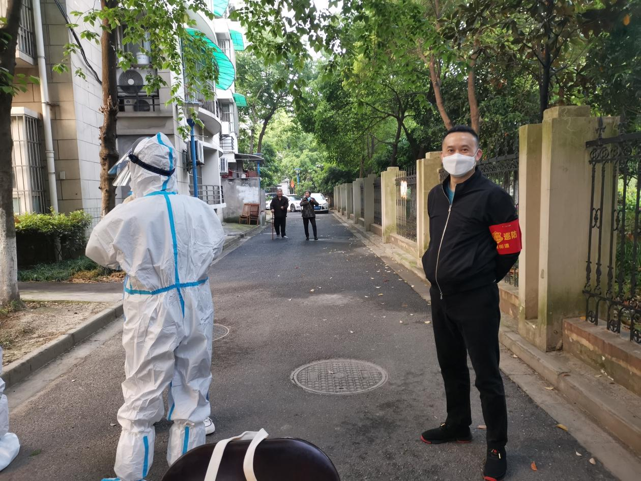 浙江建華集團(tuán)黨員、員工積極協(xié)助參加核酸檢測(cè)工作