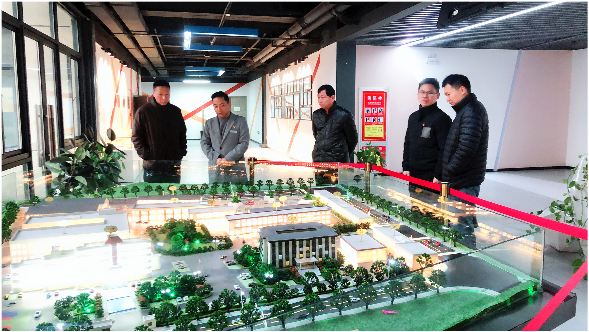 廬陽區(qū)政協(xié)黨組成員、秘書長尹楊 蒞臨廬陽建華文創(chuàng)園調(diào)研指導(dǎo)