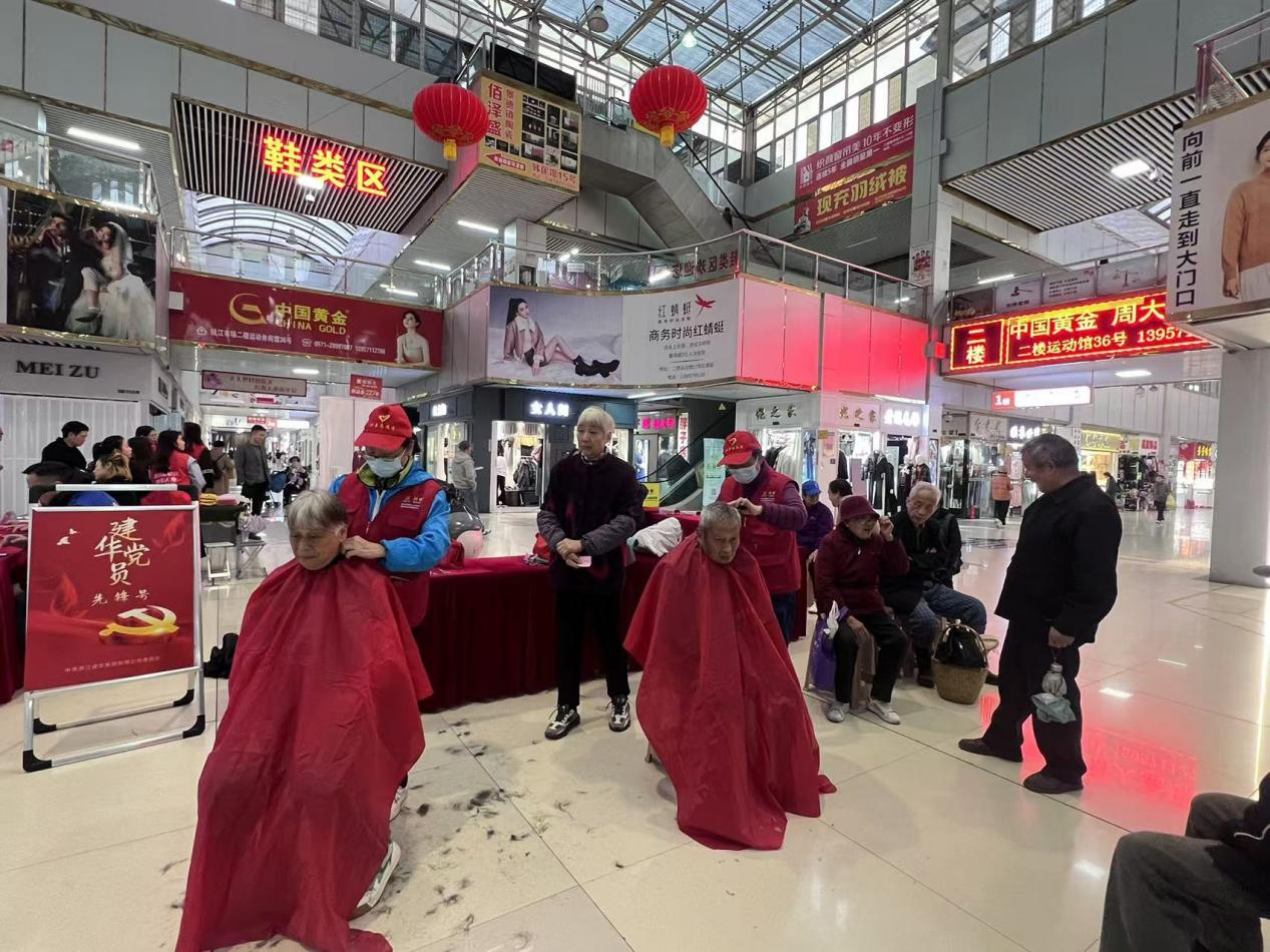 公益不打烊，情暖每月時(shí)光