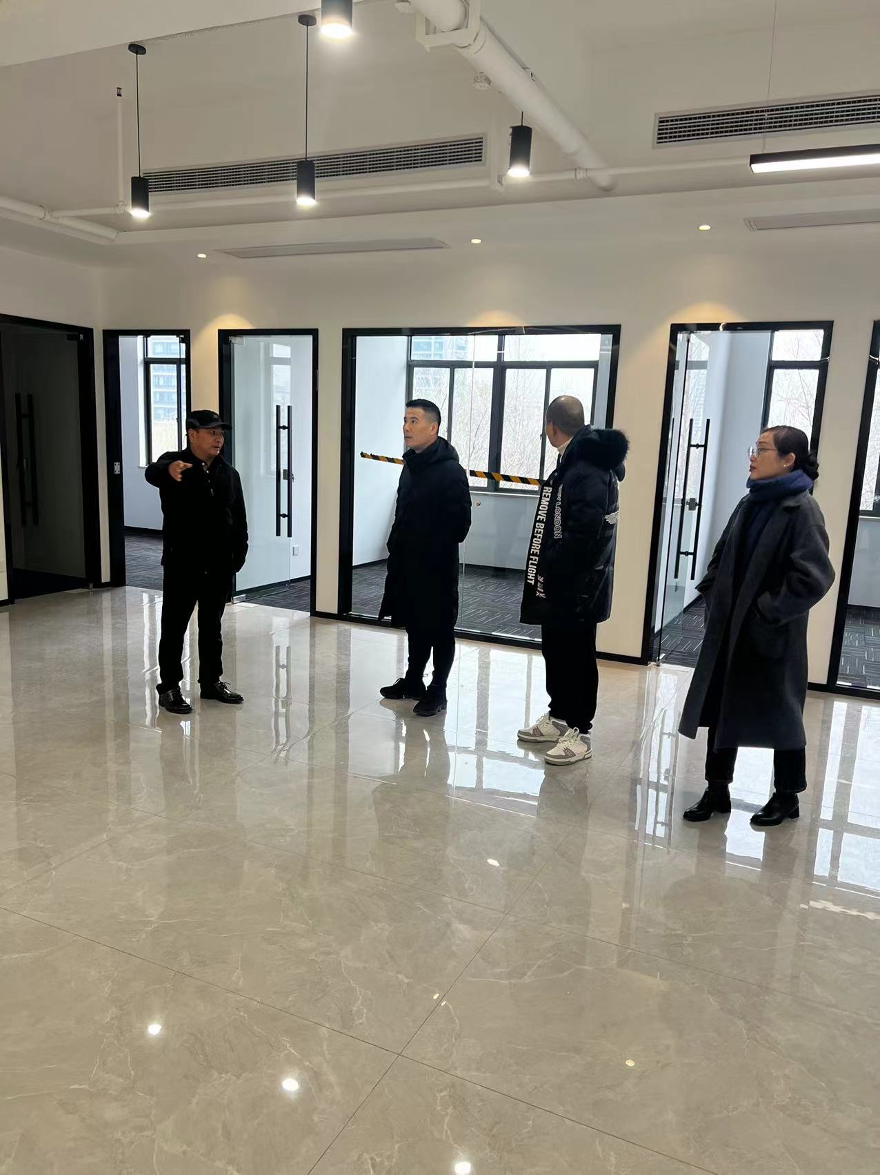 凝心聚力抓項目，奮力沖刺開門紅——建華文創(chuàng)集團領(lǐng)導(dǎo)班子開展節(jié)后項目考察工作